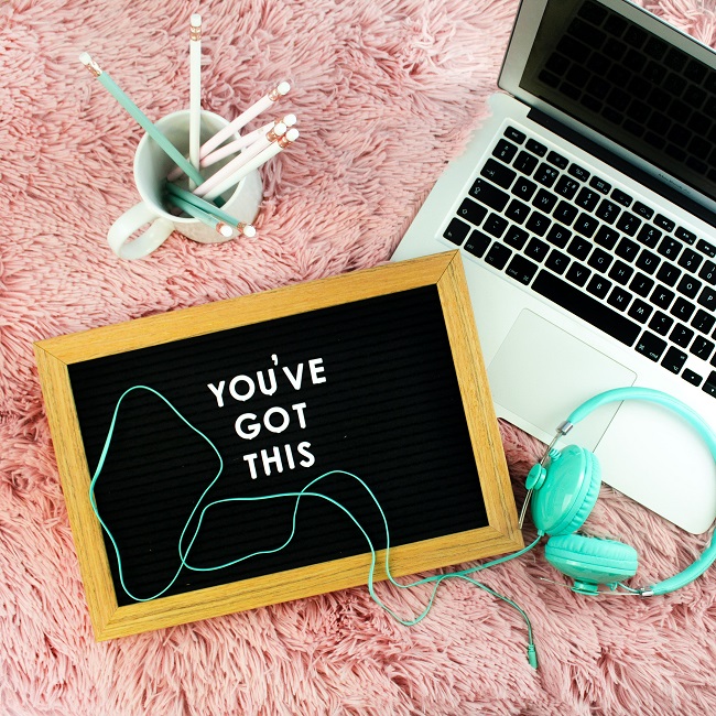 emma-matthews-digital-content-production-O_CLjxjzN3M-unsplash flat lay